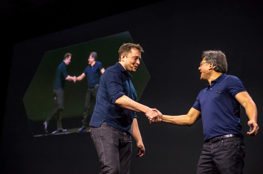 黄仁勋又来中国,这次是见梁文锋