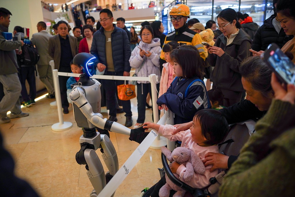 很多具身智能投资人,心里住着一个“朱啸虎” | 焦点分析