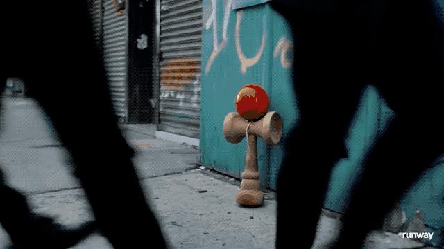 一张照片生成连贯全片!Runway Gen-4 深夜发布,终于捅破 AI 视频多年的天花板