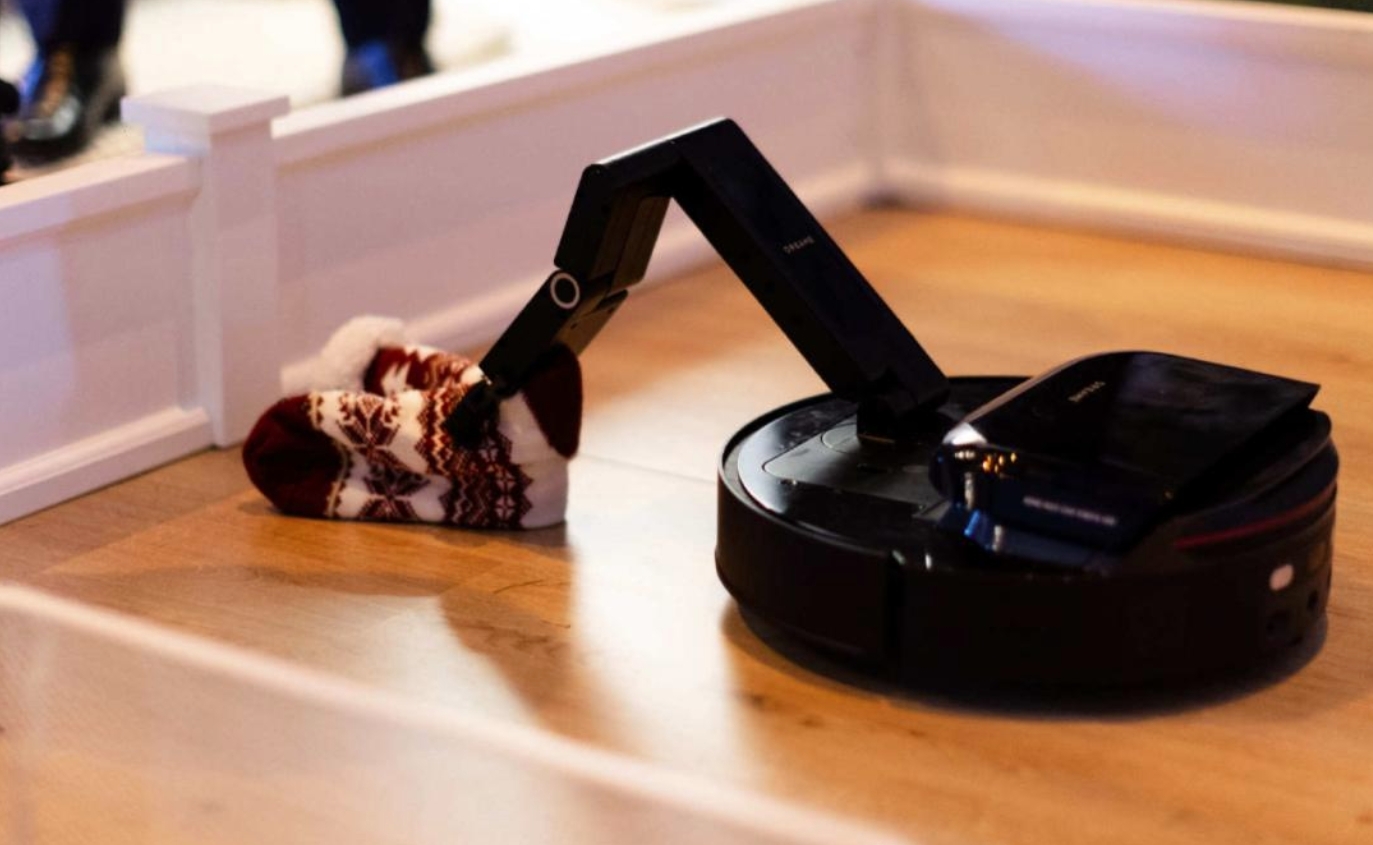 AWE 2025观察:AI改造后,家电业会掀起跨界潮吗?