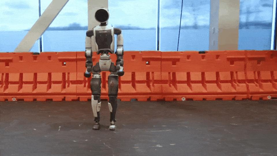 Atlas机器人越来越像人了,强化学习加持爬行、翻跟头、跳街舞,已安排进厂打工