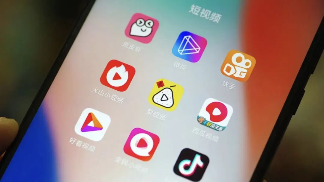 一夜爆火的AI“短剧”,让同行无地自容