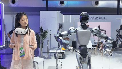 不管你来不来32°C的上海逛WAIC,都需要这份探展指南