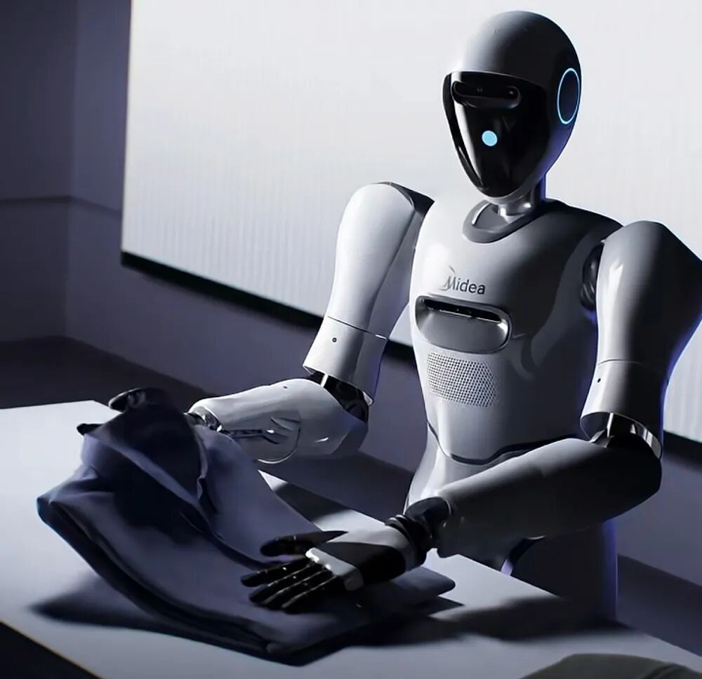 暴走IFA展会带来八大看点!宇树机器人表演秀翻老外,国产AI眼镜攻陷欧洲,“电动老头乐”也来了