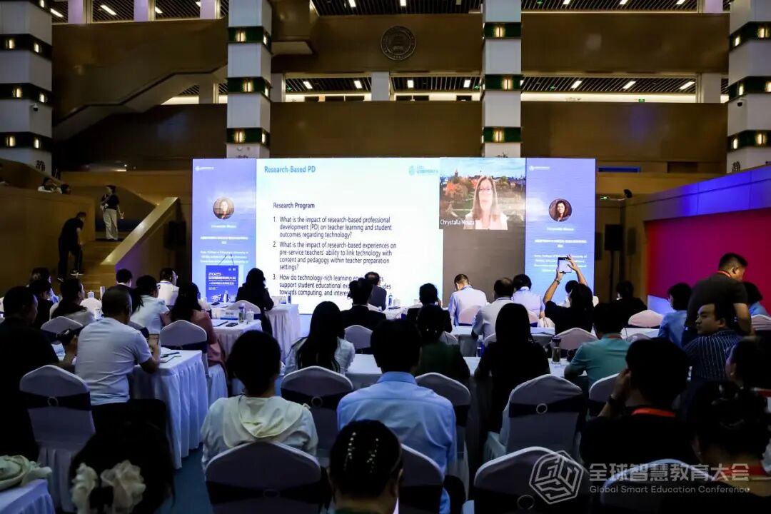 聚焦基础教育数字化!新时代学校高质量发展名校长论坛召开|2025全球智慧教育大会