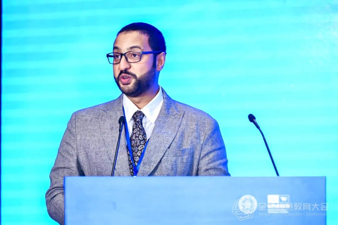 2025全球智慧教育大会“学习科学与人机协同教学新范式”论坛举行