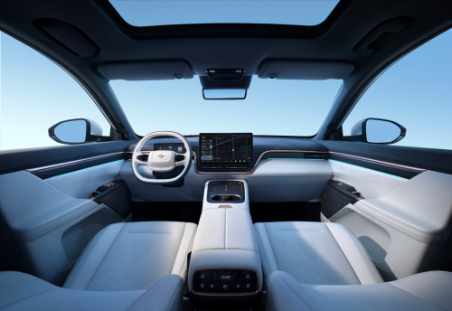 家庭增换购盯准它!2026 款东风奕派 eπ008 20 万级高性价比,大空间 + 强安全适配全家用