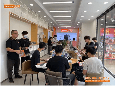 线上+线下打造大学生校园本地生活,首批来酷智生活校园店九城九校同开