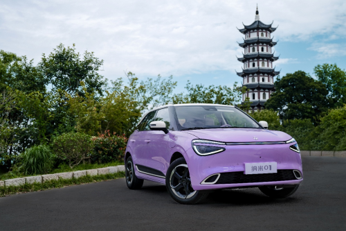 想花 5 万左右买代步车,新能源款选纳米 01 划算