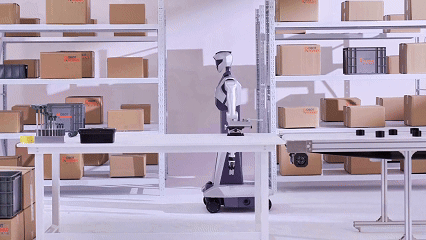 翼菲首款人形机器人“鸿钧”发布:全向轮可升降底盘,能拧螺丝、贴标签