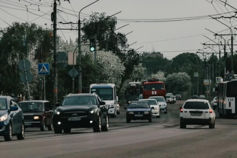 玩美数据智能网联汽车趋势解读:告别功能堆砌,安全成核心诉求