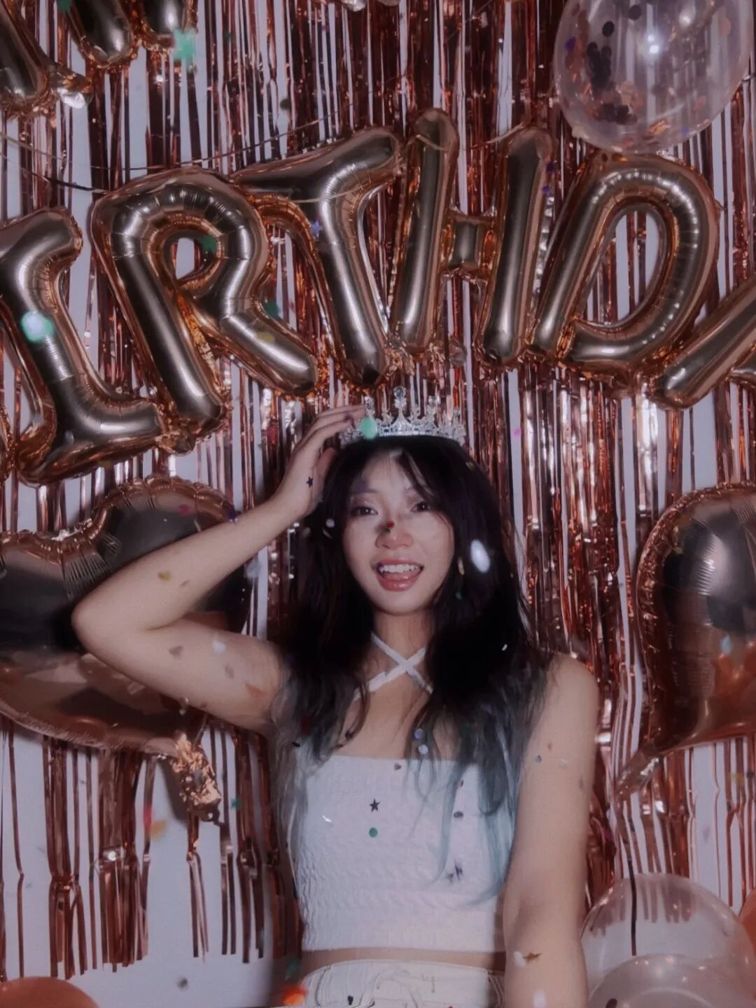 PK Nano Banana2,我用美图RoboNeo做出18种动态海报的邪修玩法