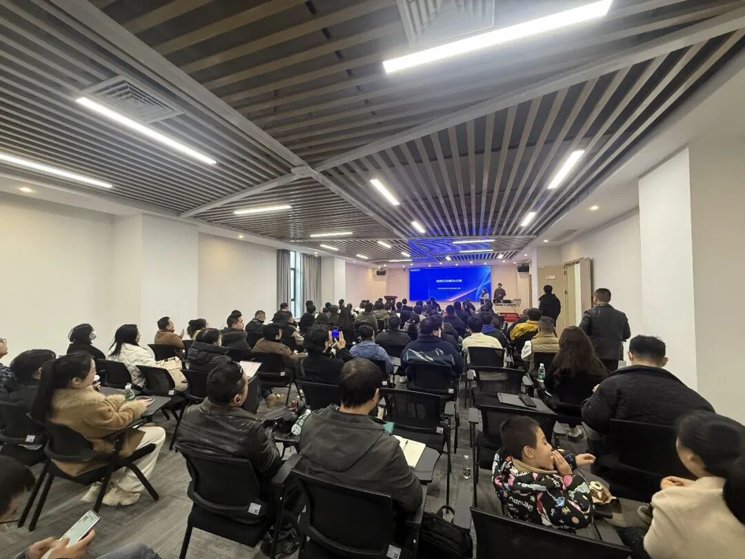 耗时 8 天,我用 Claude Code 开发了 AI 漫剧 APP,并开源了。