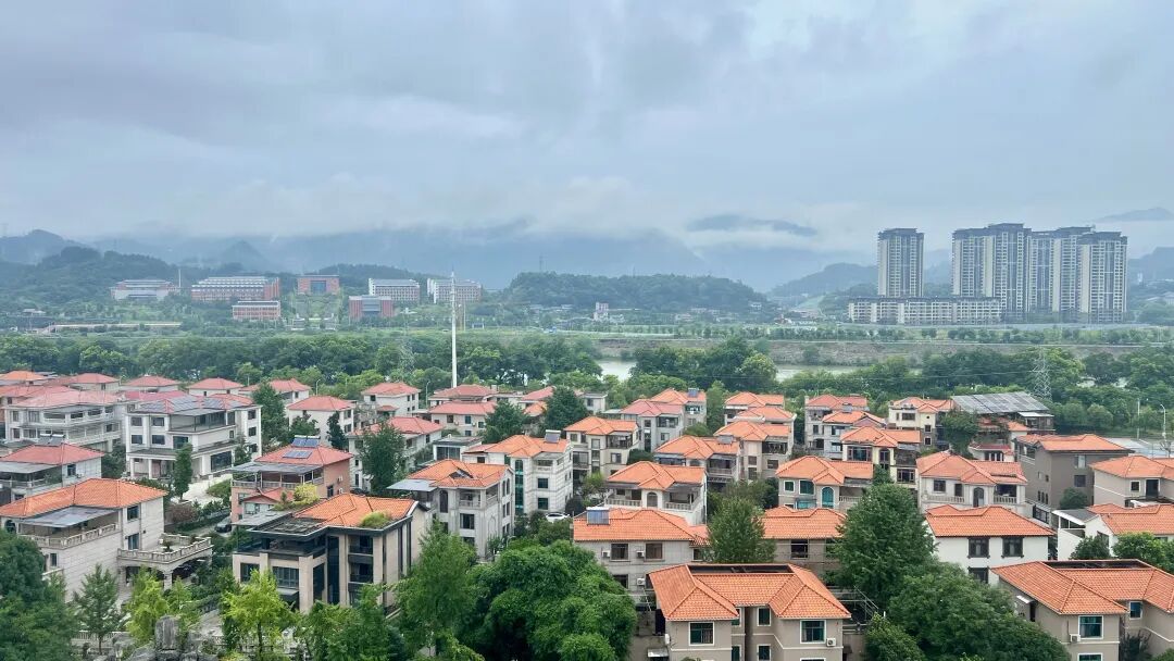 人工智能时代,对话即学习,对话即创造,清华大学王宏宁教授团队推出一款开源免费的AI教育工具,实属一线教师的利器啊!