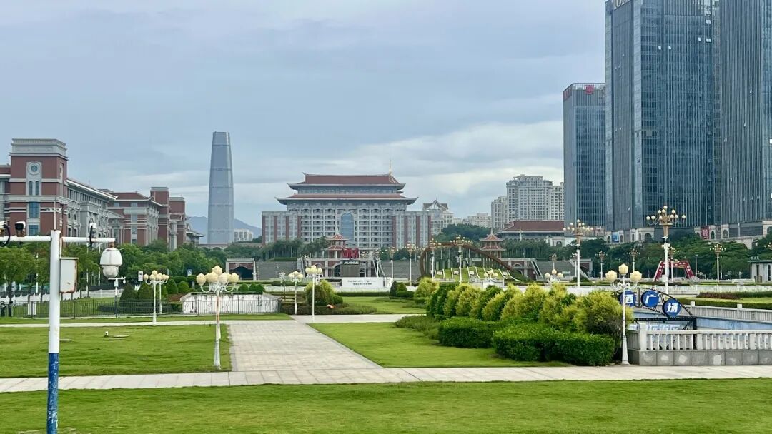 普林斯顿大学教职工强制要求所有线下考试都必须有监考人员在场,此举推翻了该校133年来的惯例