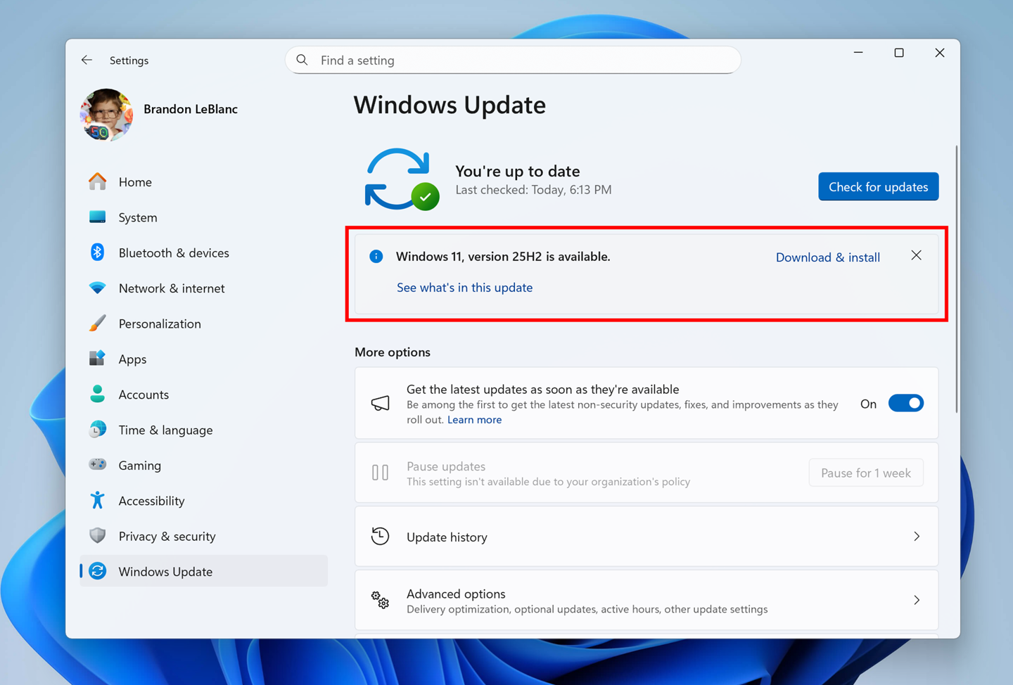 微软详解 Win11 25H2 全新体验:Copilot 全面升级、文件资源管理器引入“AI 操作”智能体、预装 Edit 编辑器