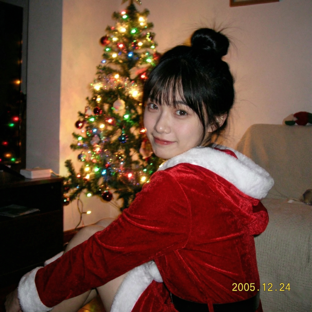 一句话出全套设计,Lovart 把设计门槛打穿了