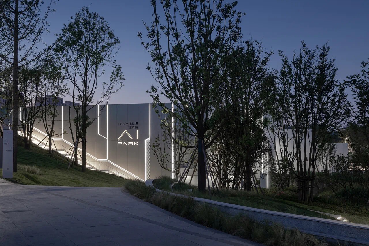 特斯联更新招股书：年营收超18亿、大涨83.2%，瞄准空间智能