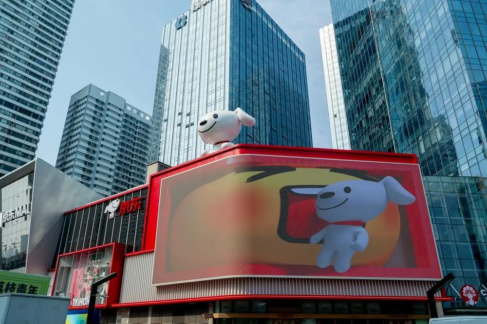 刘强东“七鲜小厨”爆单背后：炒菜机器人企业被排队拜访