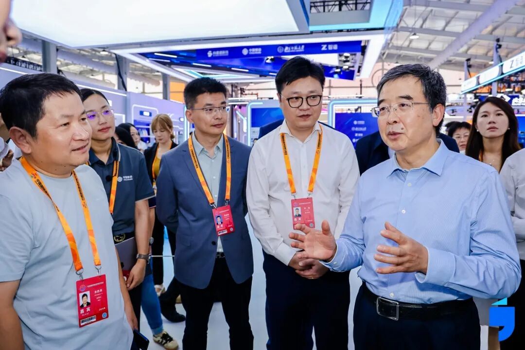 北师大高精尖中心亮相2025年中国国际服务贸易交易会