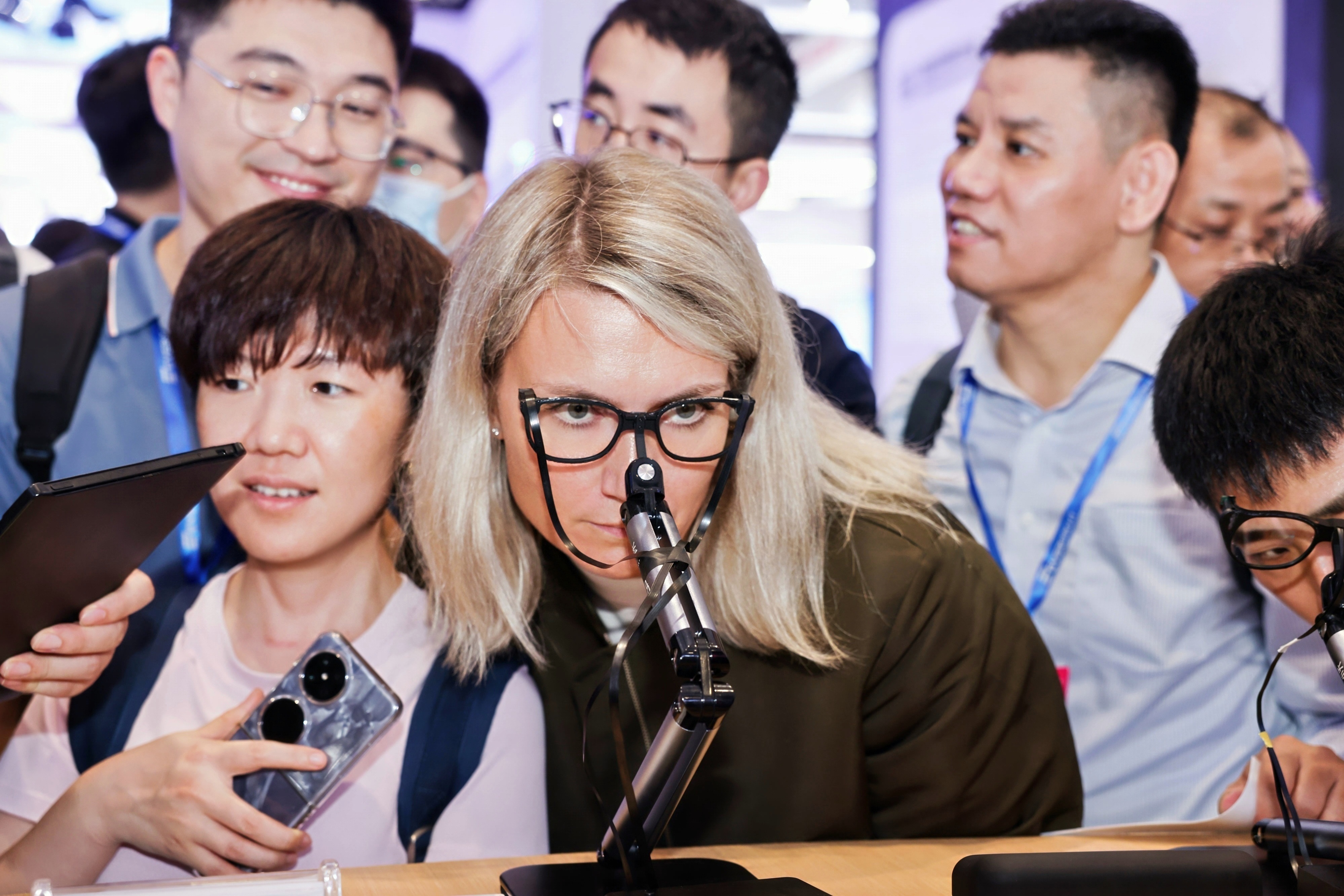 突破显示边界,歌尔光学多领域新品亮相2025中国光博会