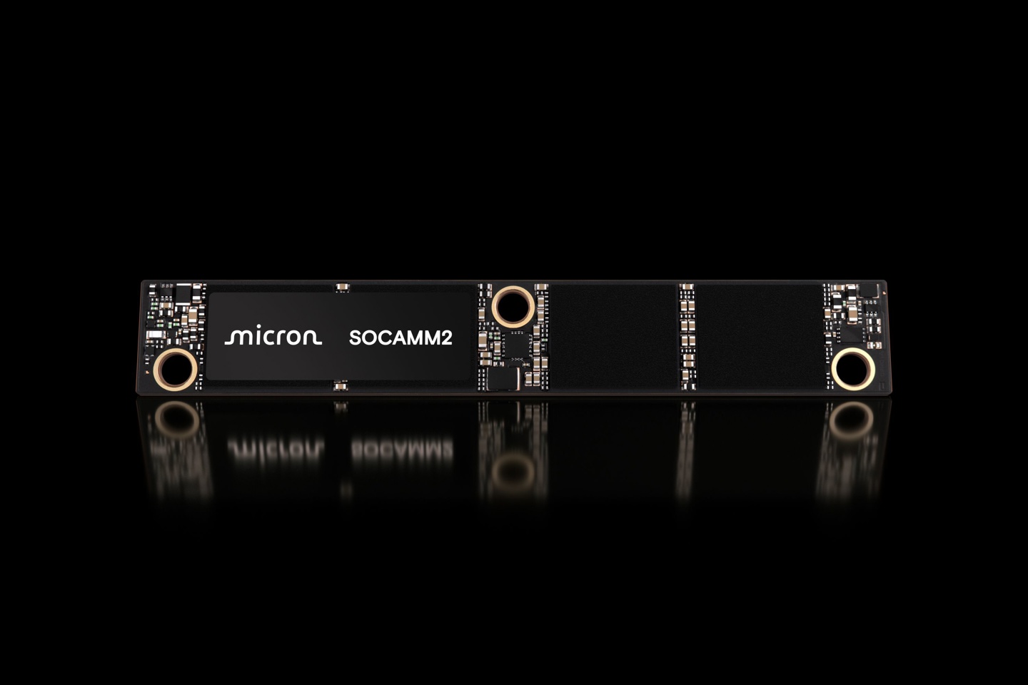 美光出样 192GB SOCAMM2 内存模组:容量提升 50%,能效提升 20+%