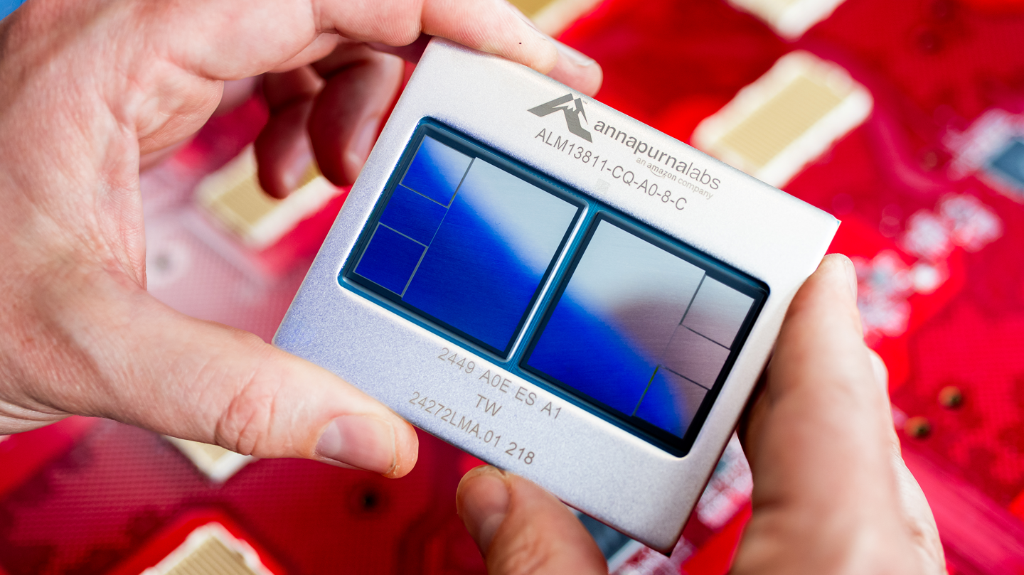 含近 50 万颗 Trainium2 AI 芯片：亚马逊 AWS 投运 Project Rainier 超级集群