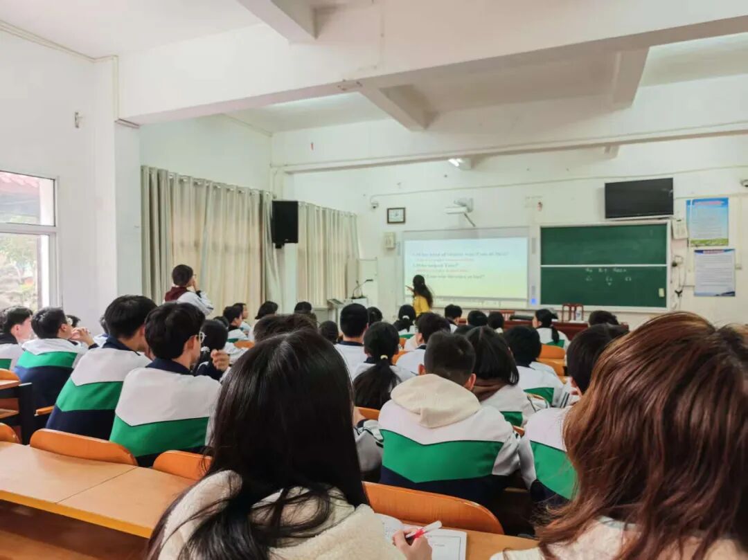 同课放异彩，异构促融合｜上高县2025-2026学年度上学期基础教育协同提质“名师工作室送教送研下乡”活动小结(高中英语）