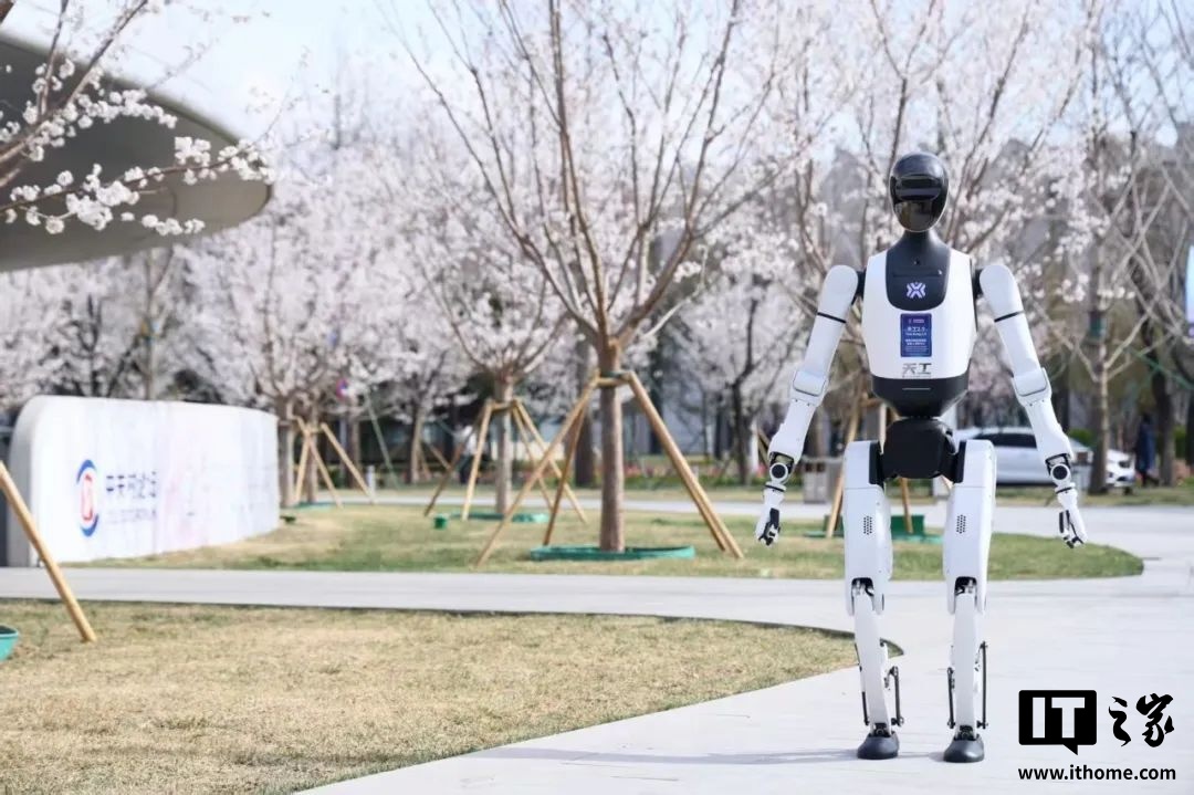 人形机器人，你看中了哪个？