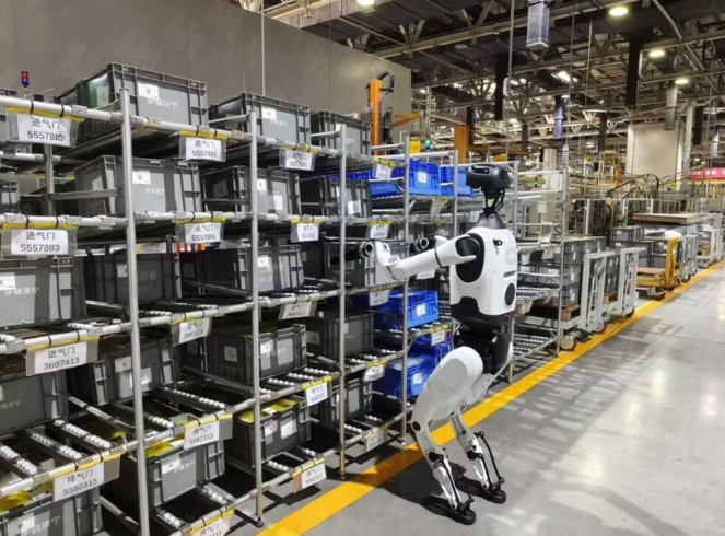 北京人形机器人创新中心与拜耳签约，探索具身智能进入医药产线