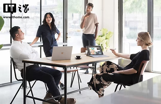 研究：AI 时代打工人的工资会先涨后跌