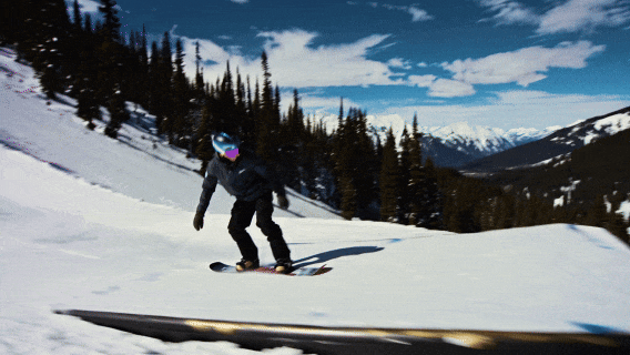 实测可灵AI的新视频模型，它生成的动作戏酷到封神。