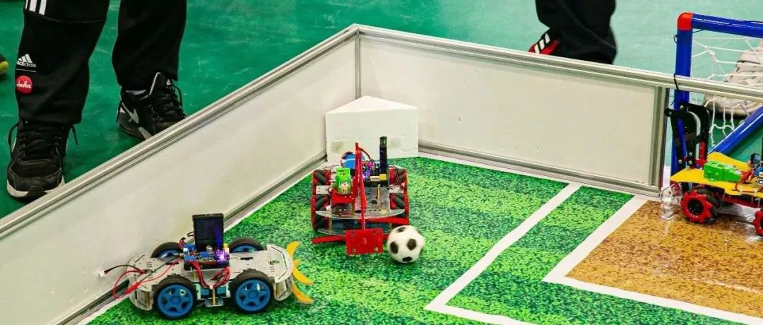 优秀课程案例：图形化编程动态文字庆中秋，祝愿大家中秋快乐！