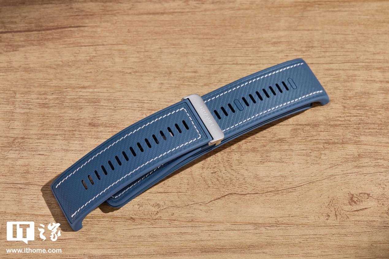 【IT之家评测室】华为 WATCH D2，业界唯一实现精准测血压的智能手表