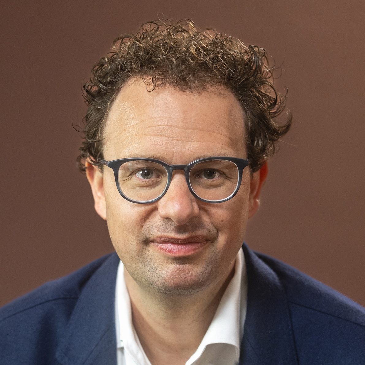 Anthropic CEO 暗讽谷歌、OpenAI：我们专心搞企业 AI，活得挺滋润