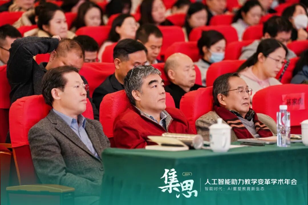 爱大叔，不如爱大业！今天周六，下午2点，一起听萧大业先生2025年度演讲：破坏与新生