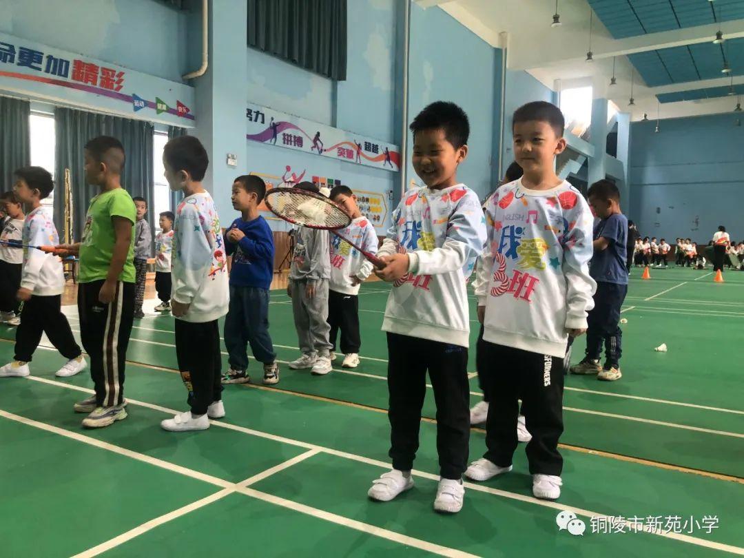 科技小游戏乐翻天——铜陵市新苑小学成功举办第12 届儿童游戏节