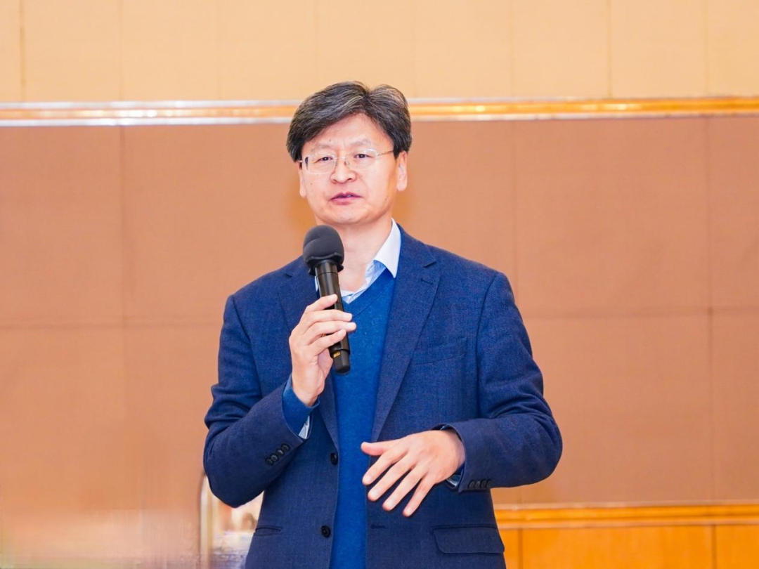 探索AI重塑职教新生态：清华领衔开题，华为注入“产业活水”