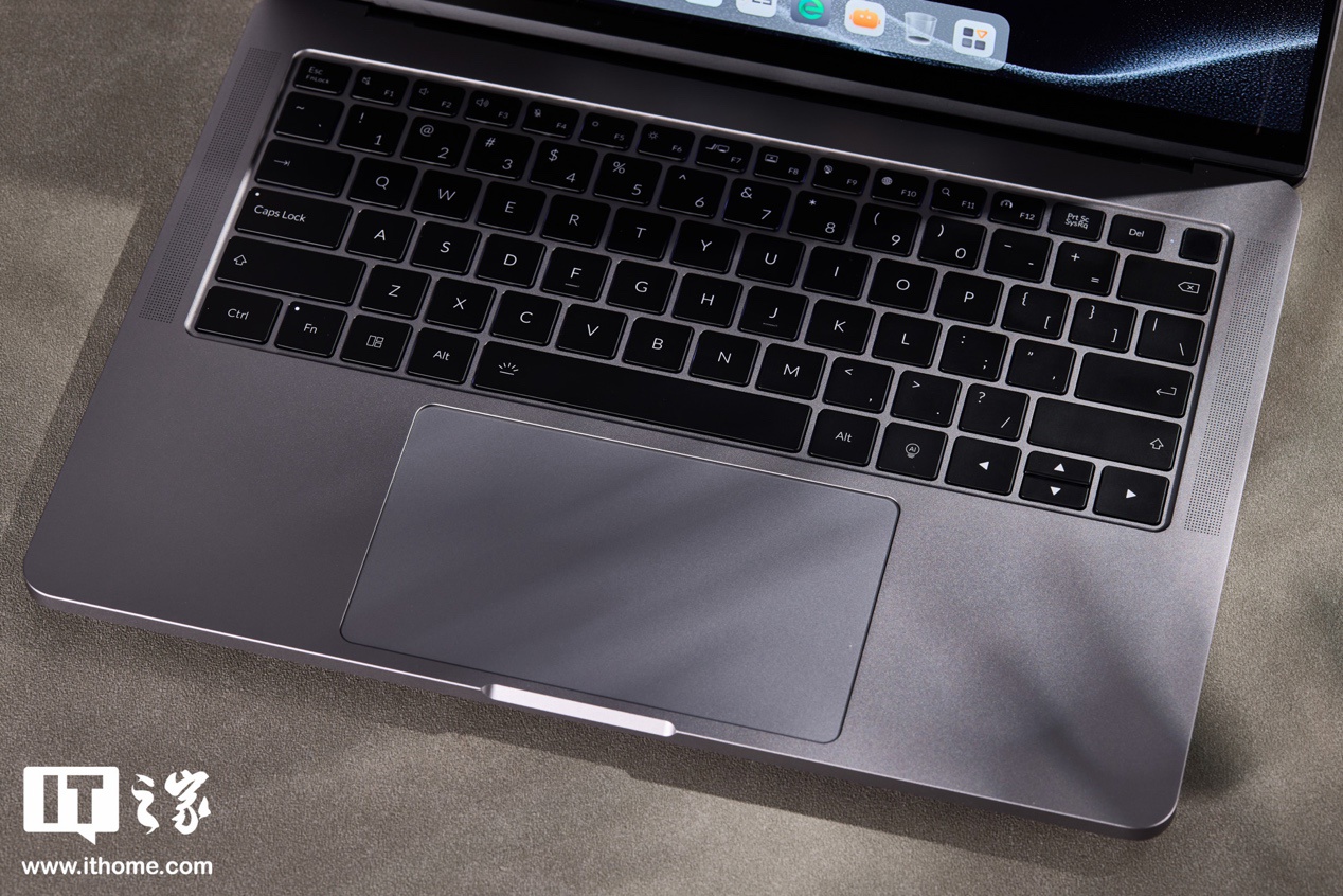 【IT之家评测室】让 AI 开发更简单 —— 摩尔线程 MTT AIBOOK 全面评测