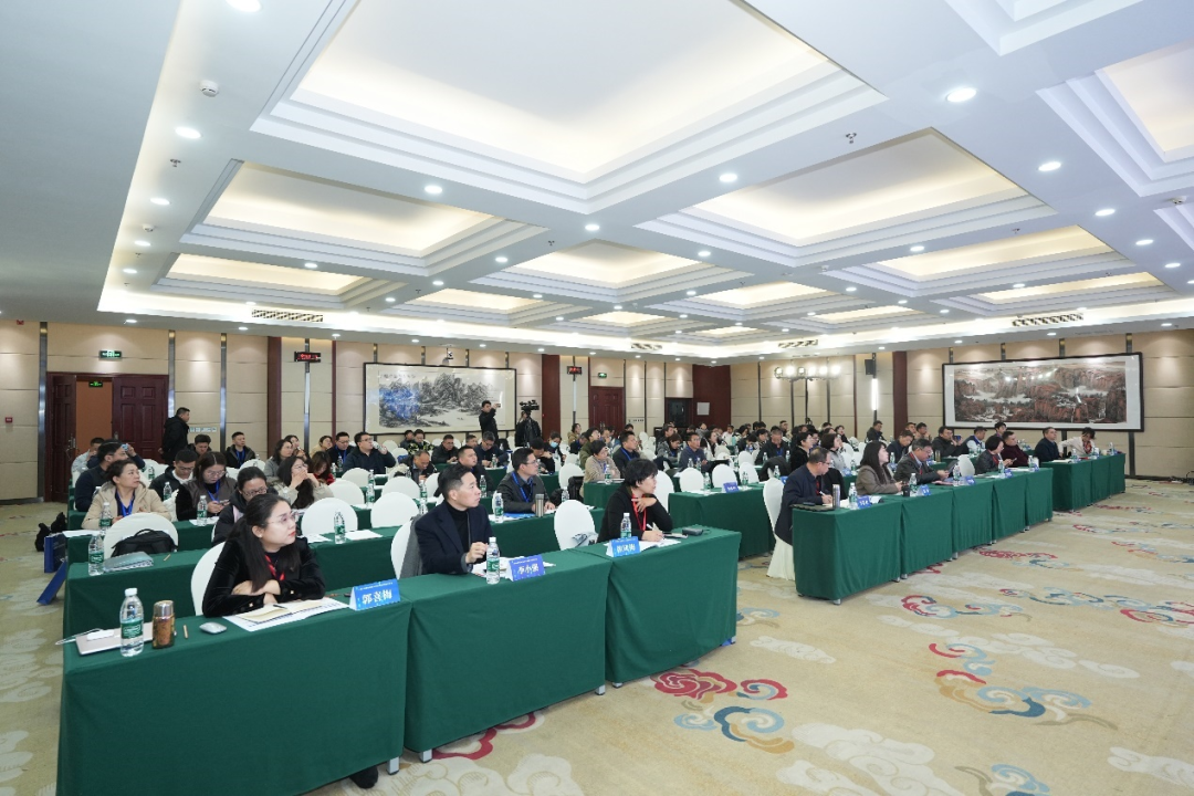 2026年职业教育人工智能应用交流研讨会在北京召开，《职业教育人工智能应用发展报告（2024-2025）》图文版发布