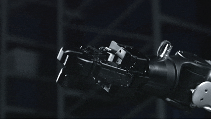 全球首款仓储通用人形机器人：极智嘉发布 Gino1，能拣货、搬箱、打包