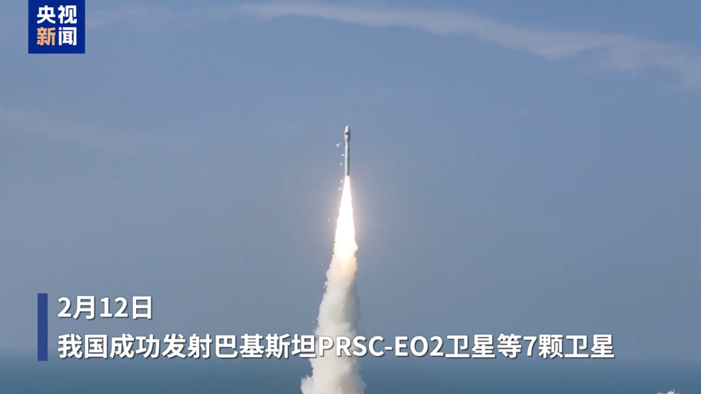 全球首颗！香港中文大学“港中大一号”卫星把 DeepSeek 大语言模型搬上太空