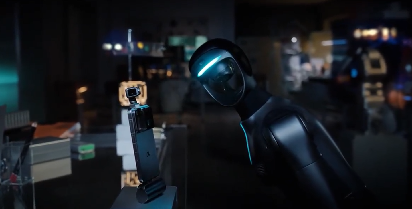 消息称荣耀将推出首款人形机器人