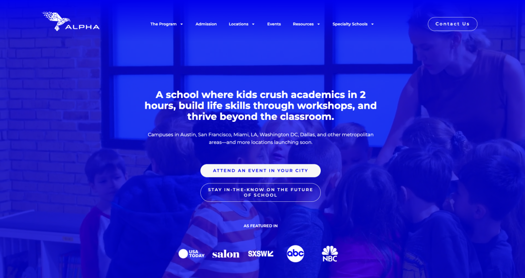 学生正被当作“小白鼠”：走进一所由 AI 驱动的私立学校