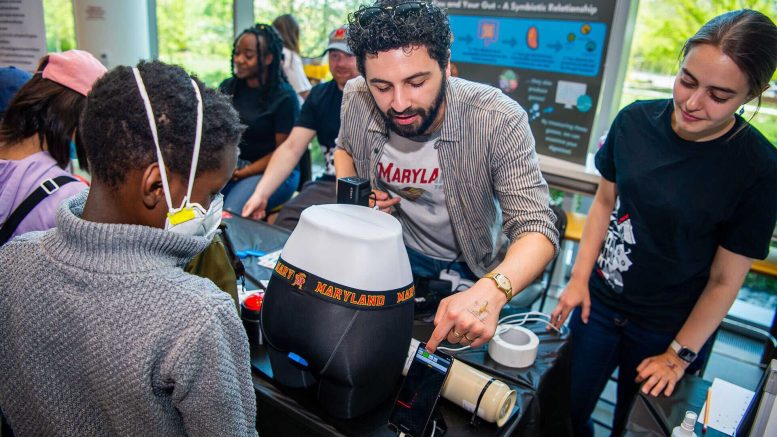 科学家研发“智能内裤”追踪放屁，启动“人类放屁图谱计划”