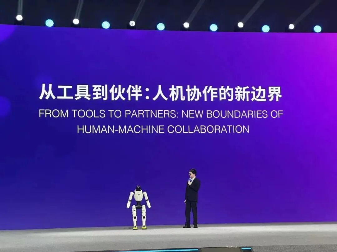 智元自研机器人操作系统“灵渠 OS”开源上线