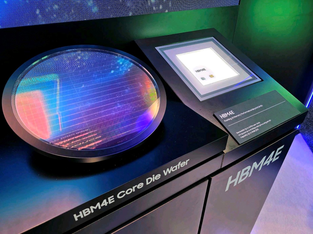 三星电子：HBM5 与 HBM5E 将分别升级基础裸片与 DRAM 的制程