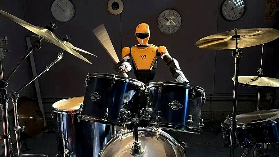 实时复刻人类动作：西湖大学团队发布“最强替身”机器人，宣称领先全球至少 6 个月