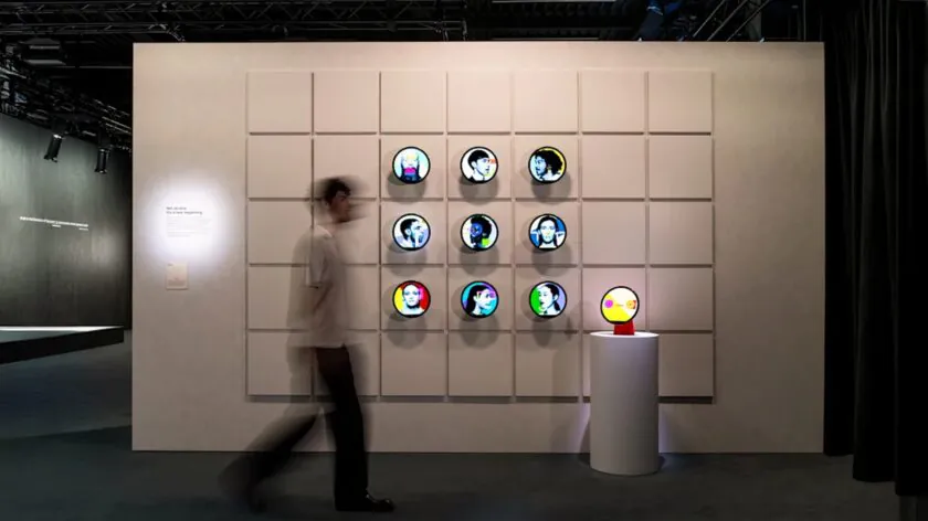 三星展示 Project Luna 概念 AI 伴侣，配可旋转圆形屏幕