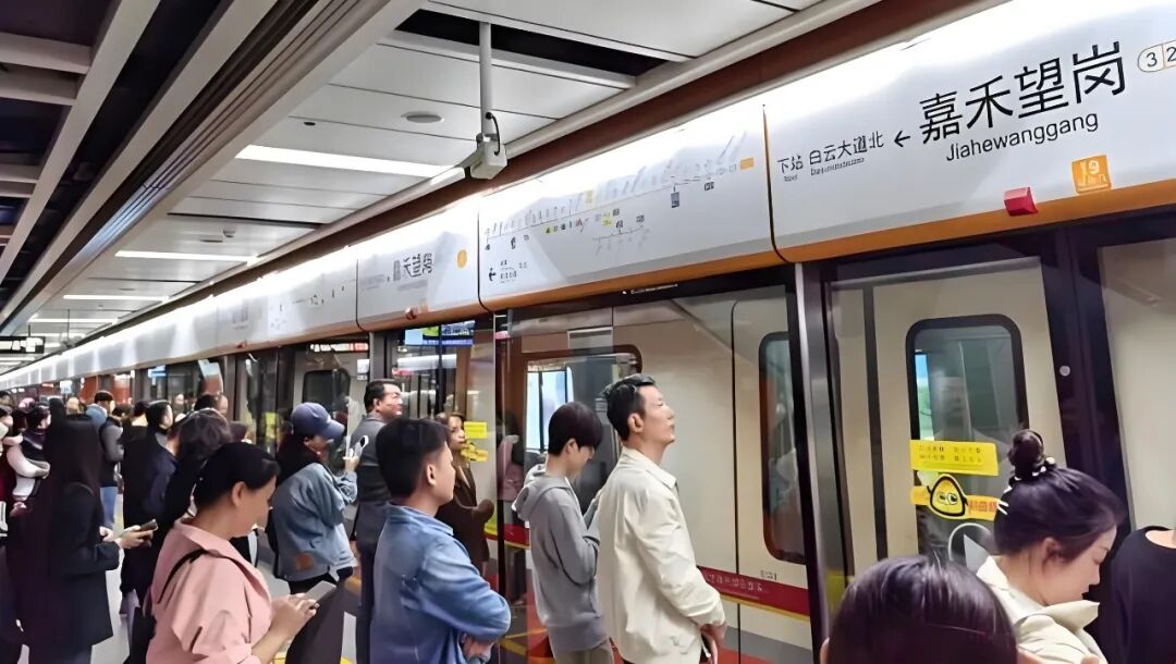 来，来，来，听听我用AI 制作的《嘉禾望岗》，与海来阿木的相比如何？这里我跟您分享我是怎么制作的